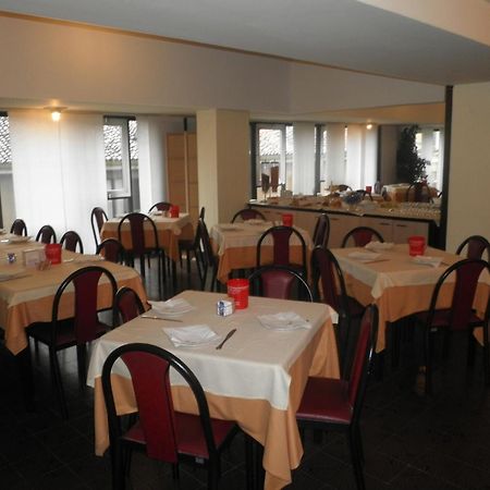 Hotel Selide Дезіо Екстер'єр фото