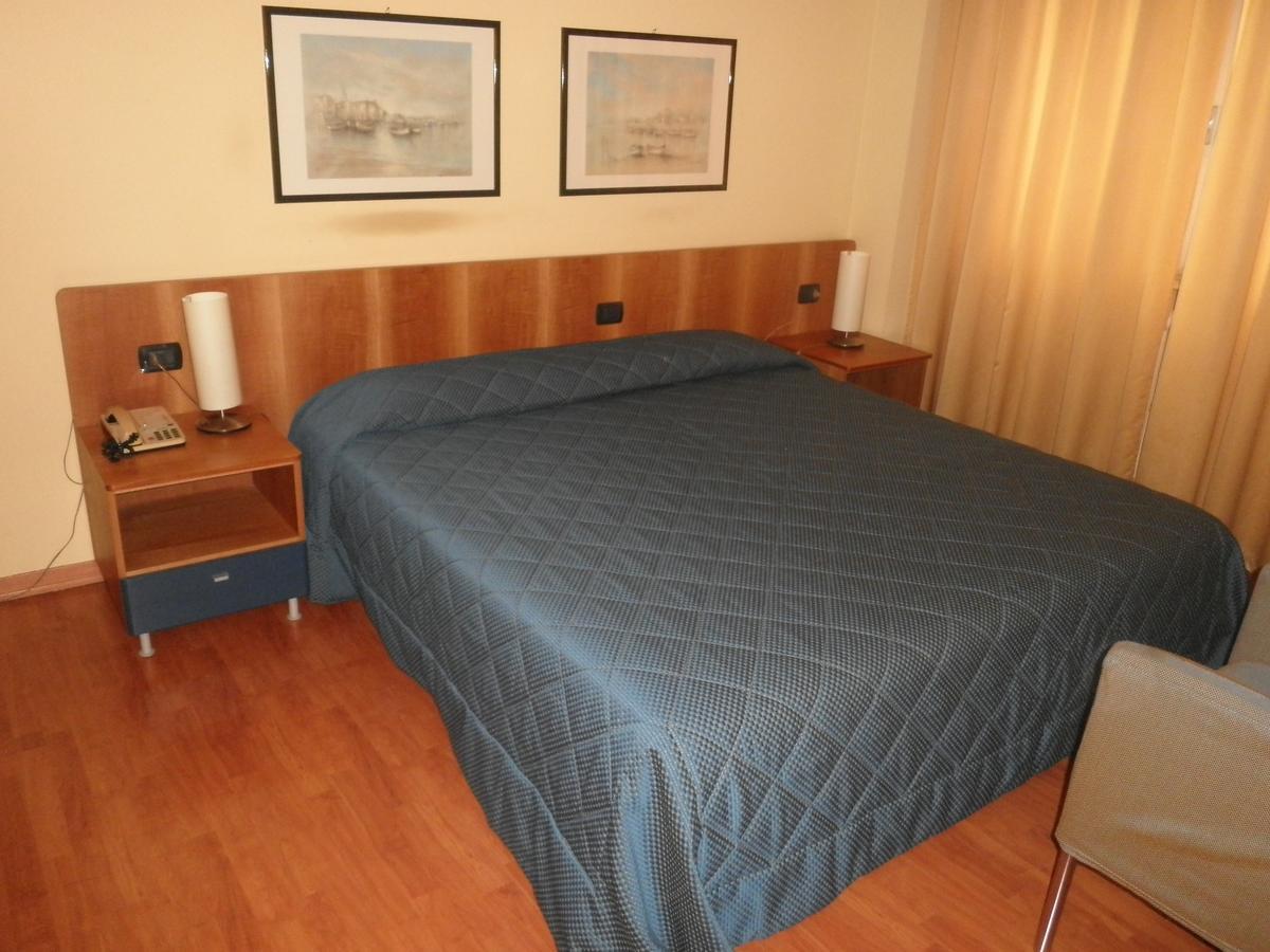 Hotel Selide Дезіо Екстер'єр фото