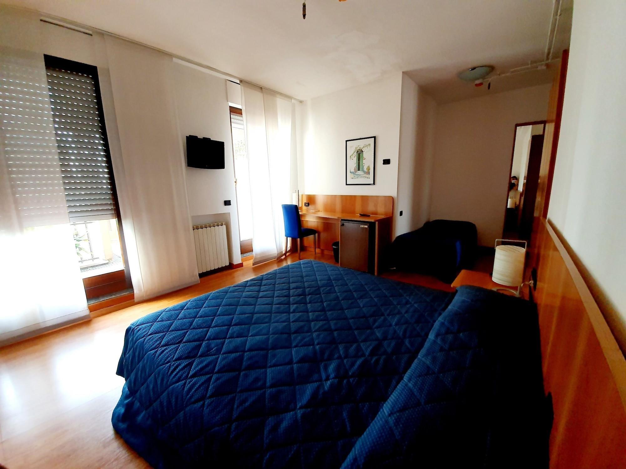 Hotel Selide Дезіо Екстер'єр фото