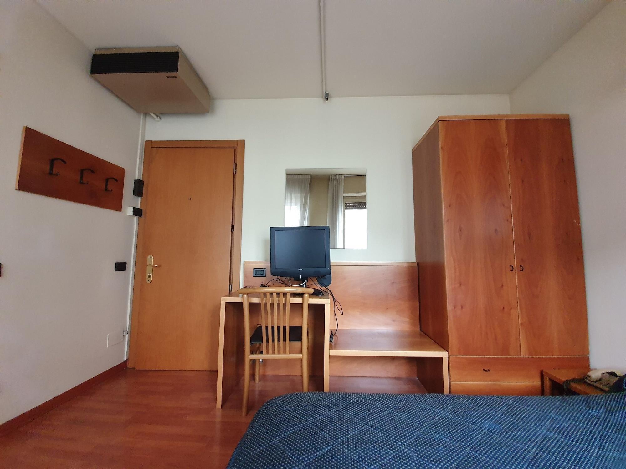 Hotel Selide Дезіо Екстер'єр фото