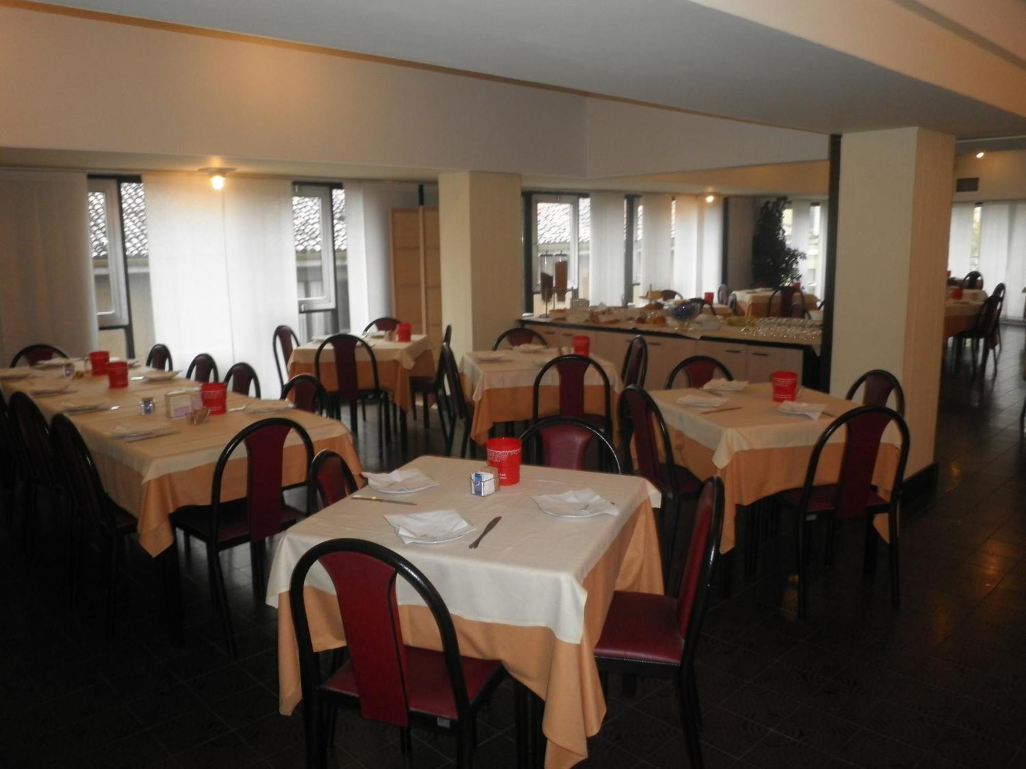 Hotel Selide Дезіо Екстер'єр фото