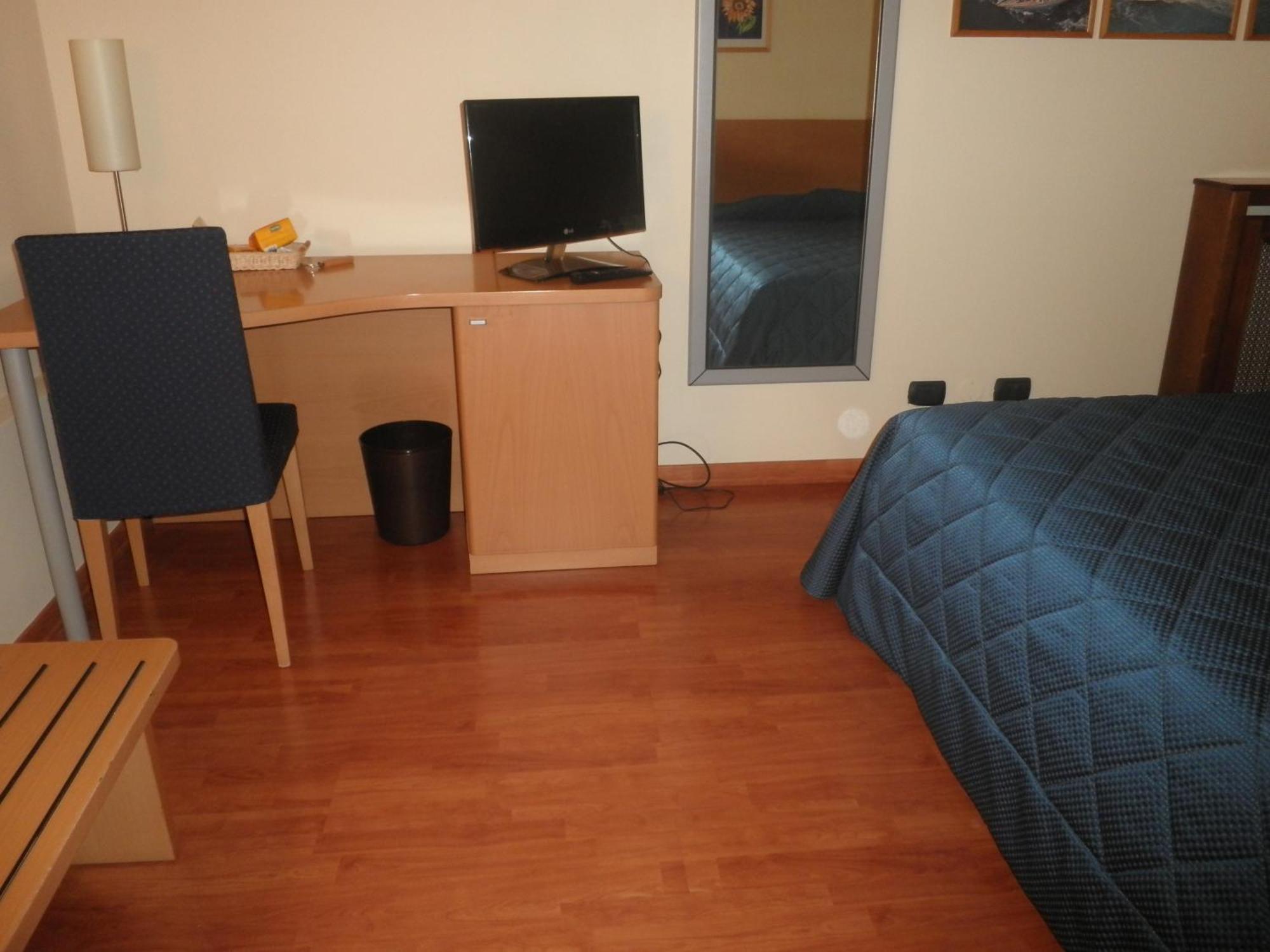 Hotel Selide Дезіо Екстер'єр фото
