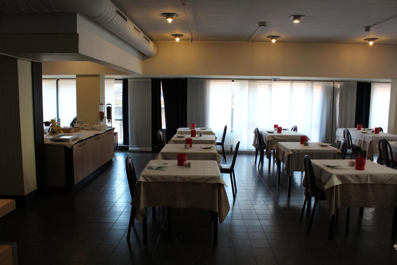 Hotel Selide Дезіо Екстер'єр фото
