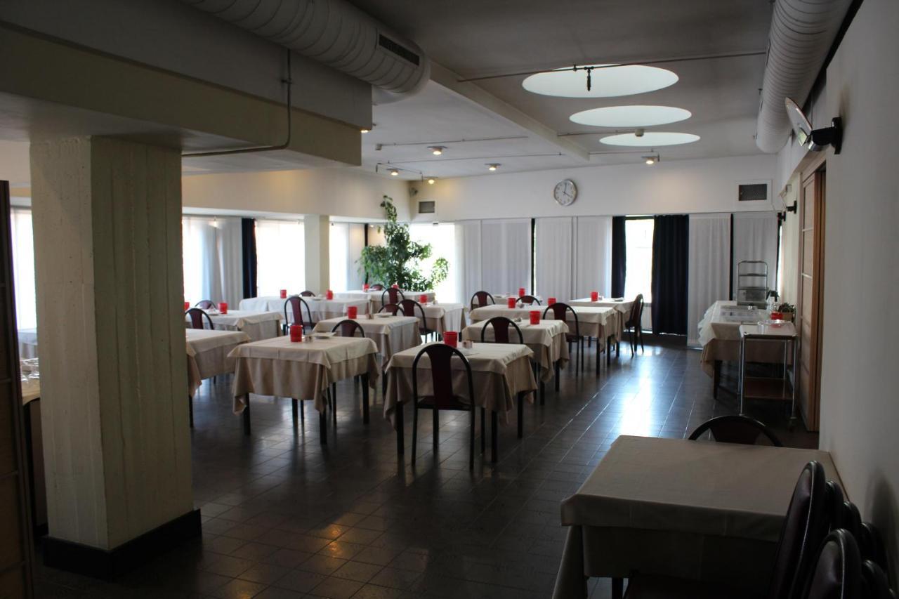 Hotel Selide Дезіо Екстер'єр фото