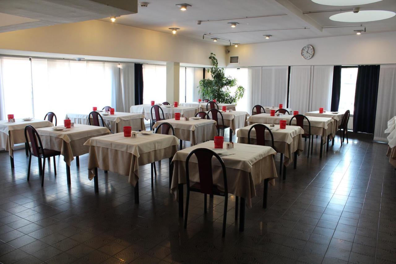 Hotel Selide Дезіо Екстер'єр фото